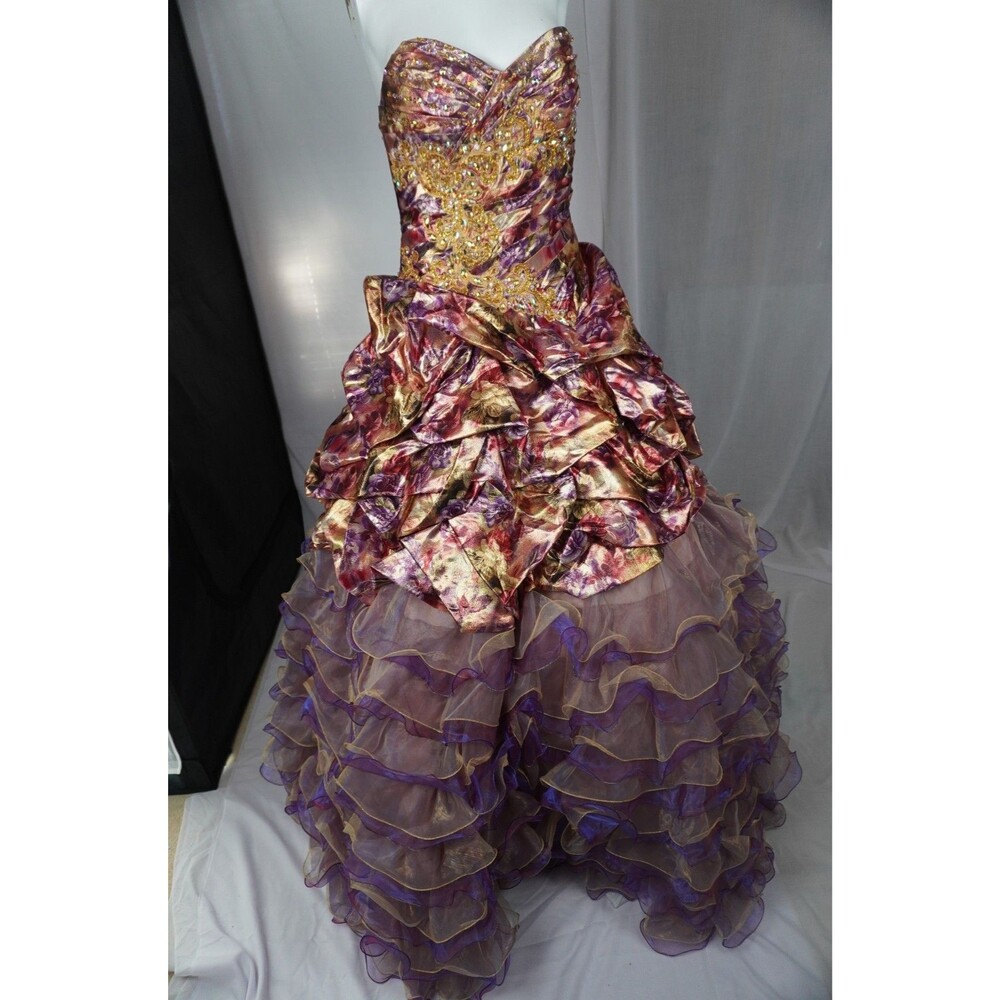 Savoy's Bellezza Quinceañera  Strapless Beaded Prom Corset Ruffle Ballgown Sz 6